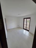 Sobrado Capão Raso Curitiba - Rua Deputado Iracy Vianna 207 sb 3